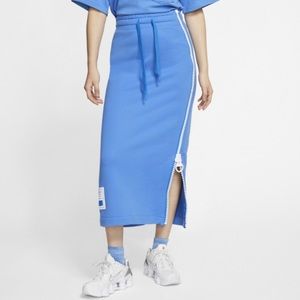 Nike 2 PIECE SET Sportswear Crop Top and Skirt